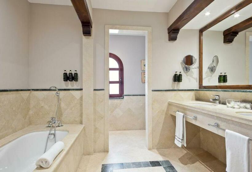 سوییت, Melia Villaitana
