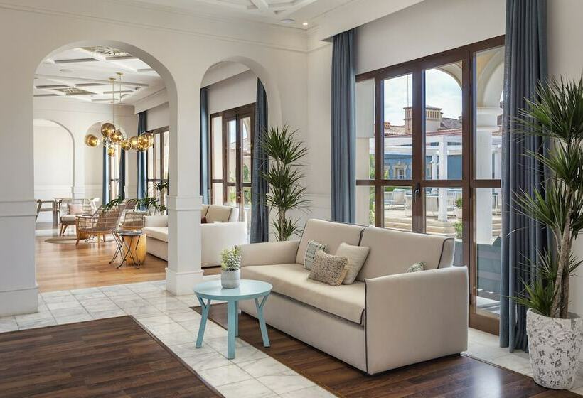 سوئیت پرزیدنت, Melia Villaitana