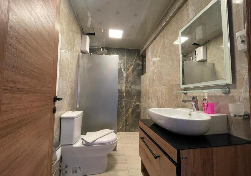 Апартаменты 1 Спальня, Highlife Apartments