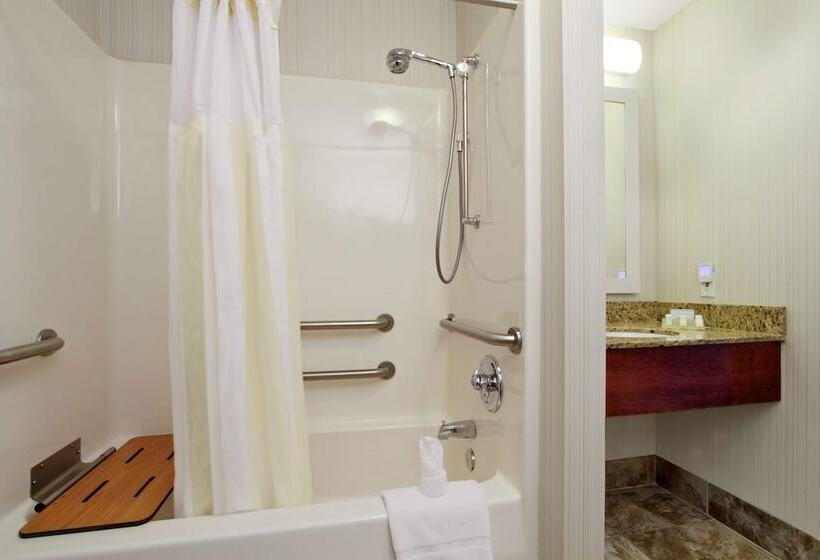 Номер Стандарт, Hilton Garden Inn Columbus Airport