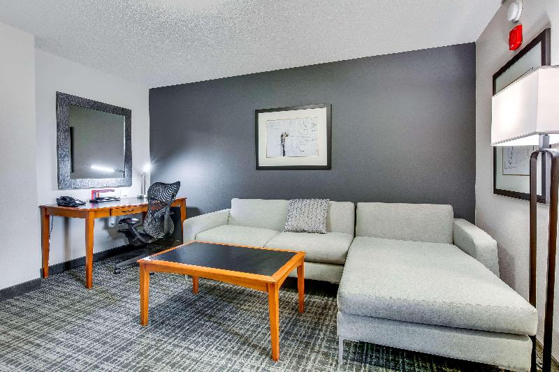 سوییت, Hilton Garden Inn Louisville Airport