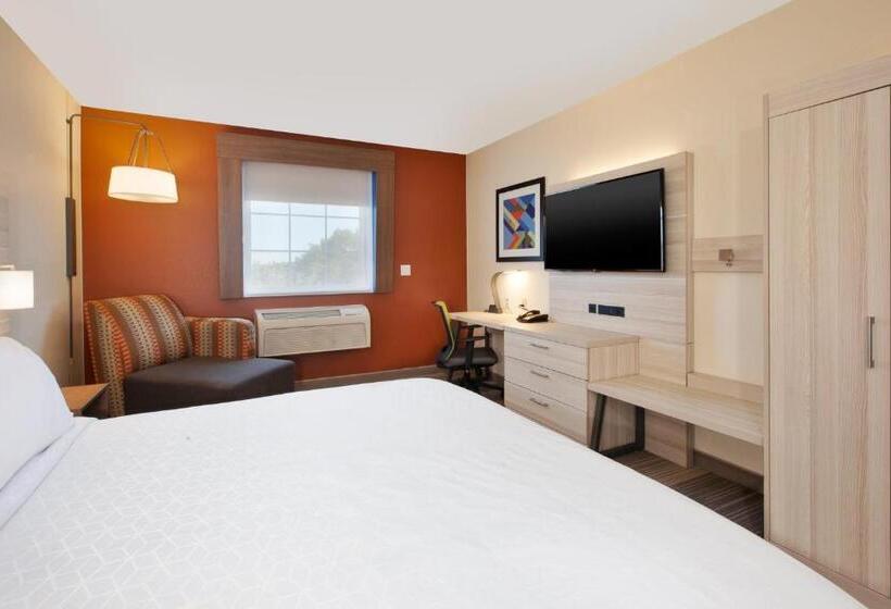 带大床的行政房间, Holiday Inn Express Absecon Atlantic City Area, An Ihg