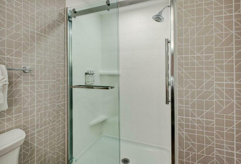 带大床的标准间, Holiday Inn Express Absecon Atlantic City Area, An Ihg