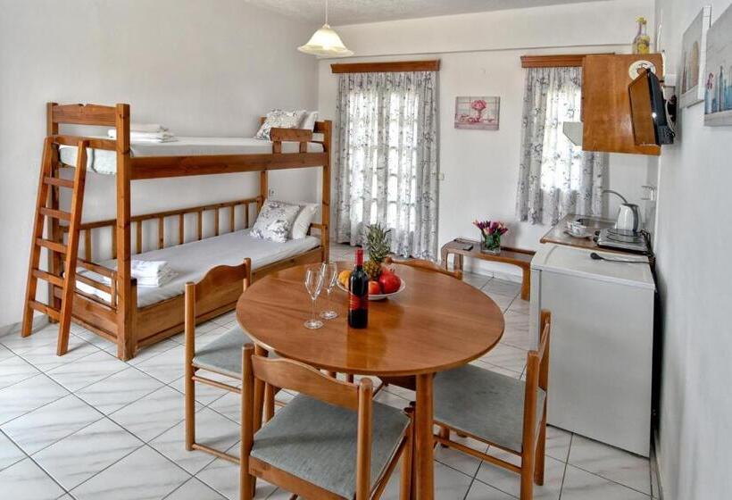 Семейные Апартаменты, Kasapakis Hotel & Apartments