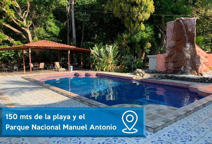Четырехместный Номер Стандарт, Manuel Antonio Park