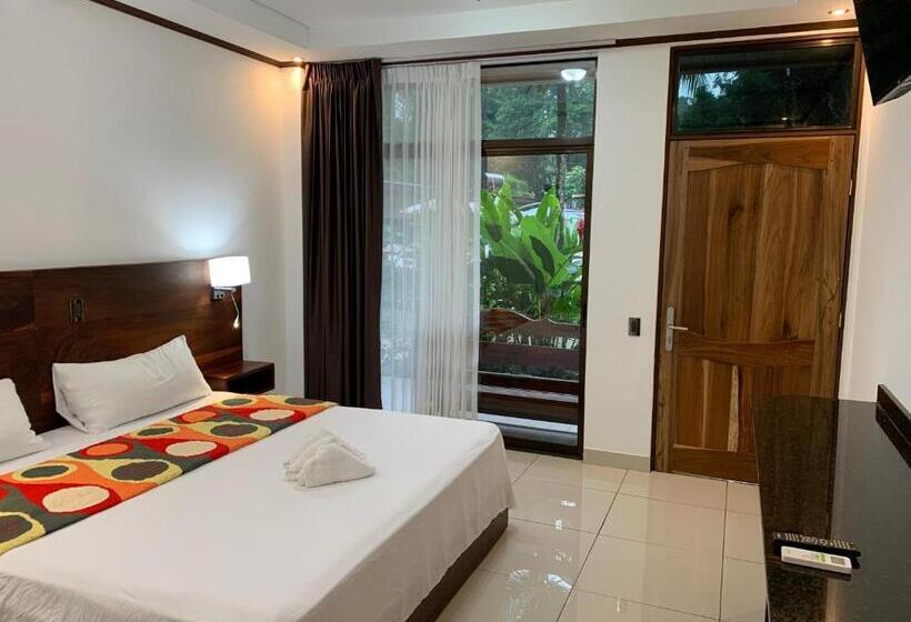 Номер Deluxe Кровать Кинг, Manuel Antonio Park