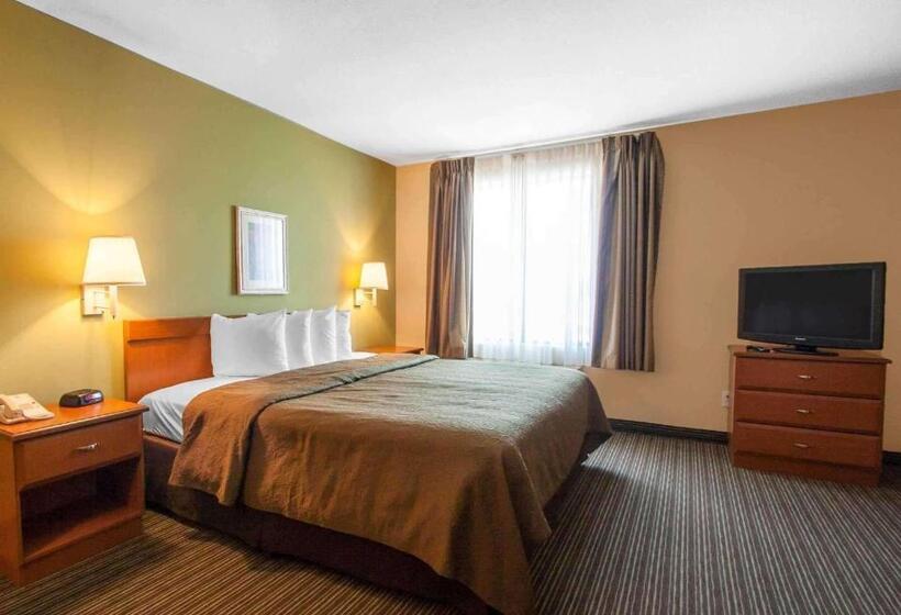 带大床的标准间, Quality Inn Joplin I44