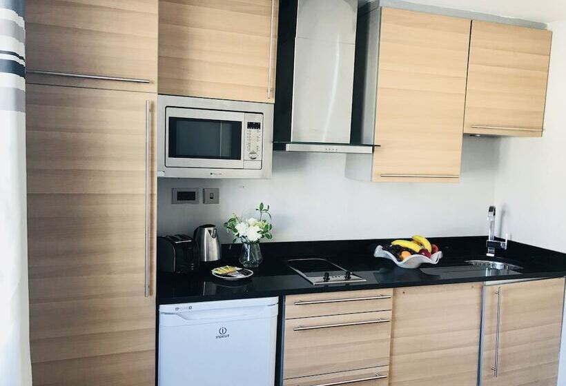 Студия Deluxe, W6