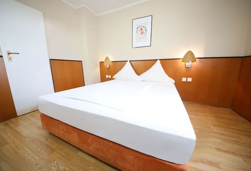 Quarto Estandar, Europa Offenbach