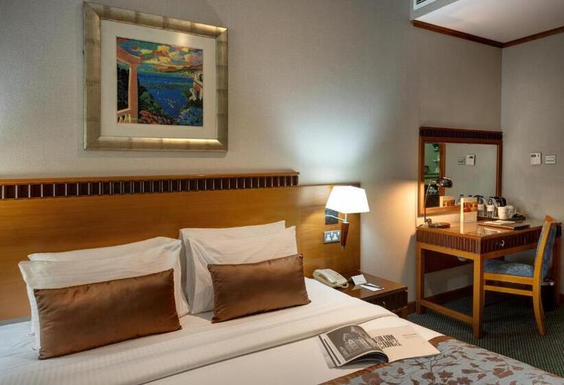 Номер Deluxe, Golden Tulip Hotel Al  Barsha