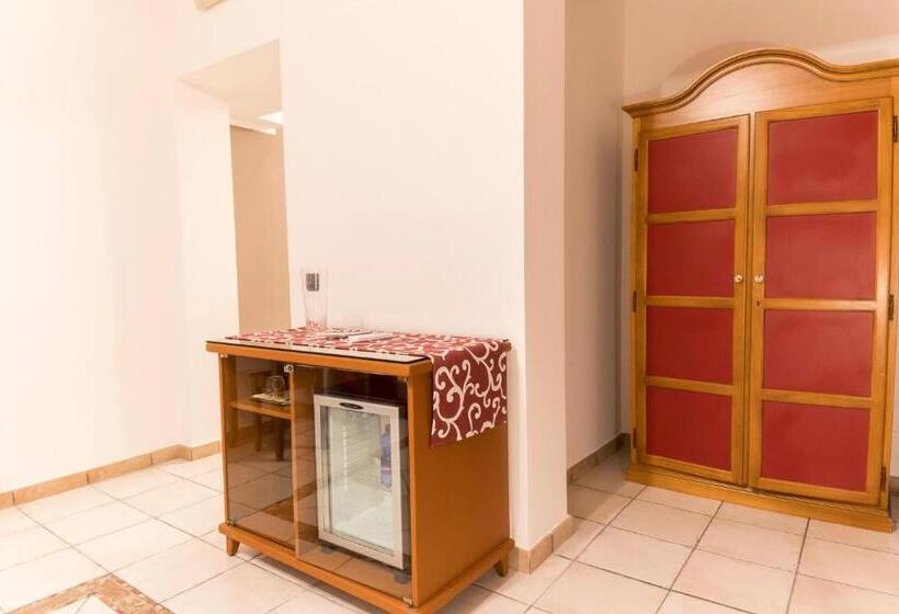 스탠다드 스튜디오, Residence Alberghiero Eolie
