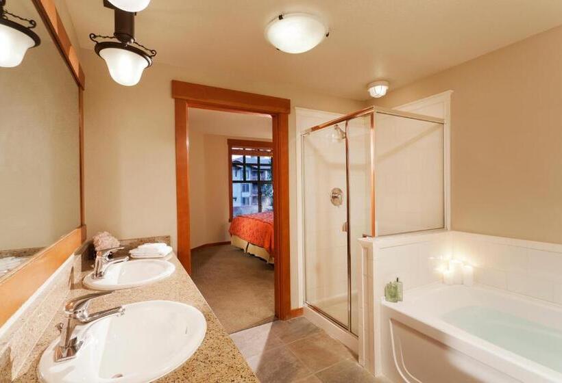 Апартаменты 2 Спальни, The Village Lodge