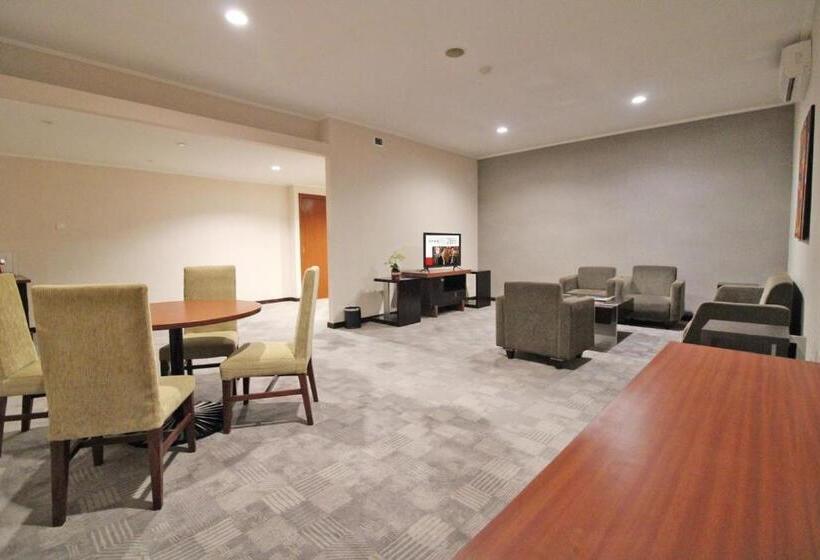 Люкс с Балконом, Swiss Belhotel Manokwari
