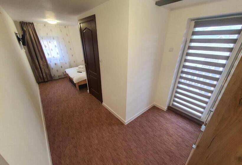 Номер Стандарт с Балконом, Casa Edi
