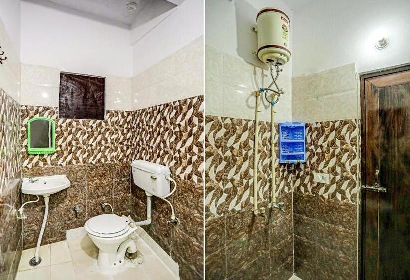 Трежместный Номер Economy, Spot On Raj Hotel Vip Near Worlds Of Wonder