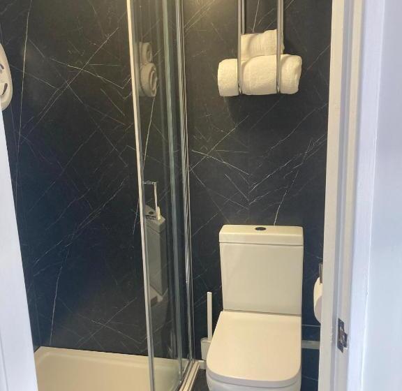 اتاق استاندارد یک نفره, Abbey Court Guest House