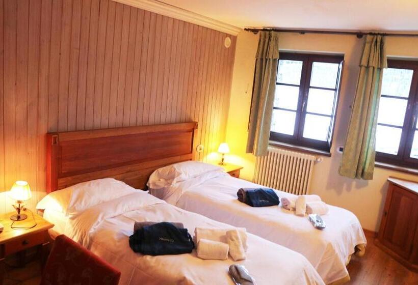 اتاق کلاسیک, Maison Cly