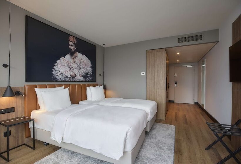 اتاق استاندارد, Radisson Blu Hotel Zurich Airport