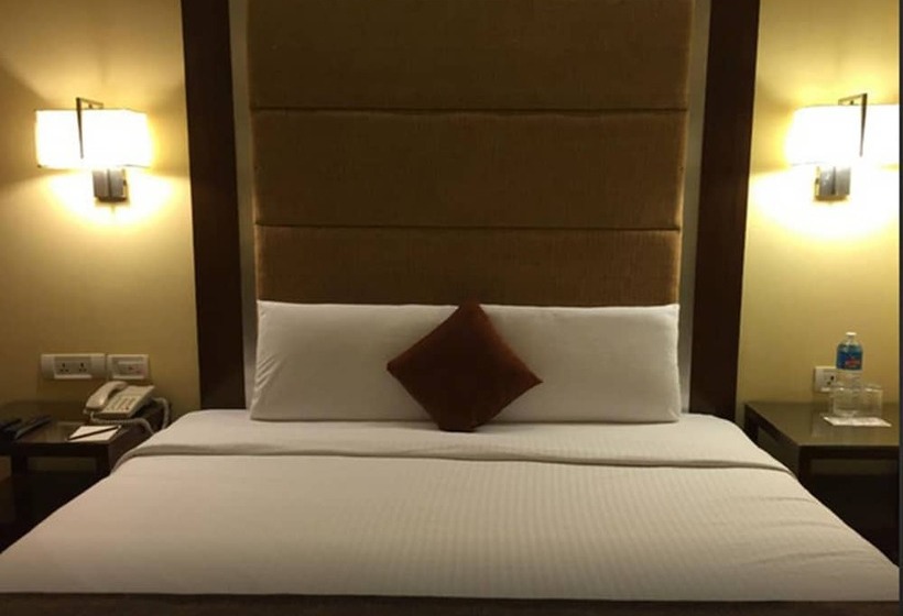 Номер Клуб, Royal Orchid Central Bangalore, Manipal Centre, Mg Road