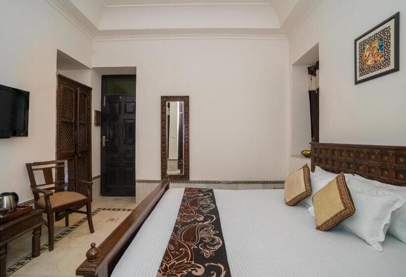 اتاق کلاسیک, Ganga Heritage By Howard