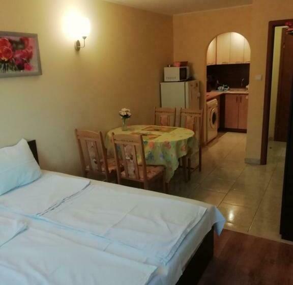 דירת חדר, Guest House Ceco