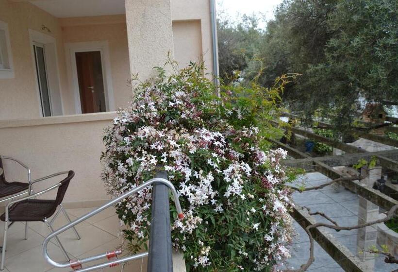 اتاق استاندارد با تراس, Vila Maslina Guesthouse