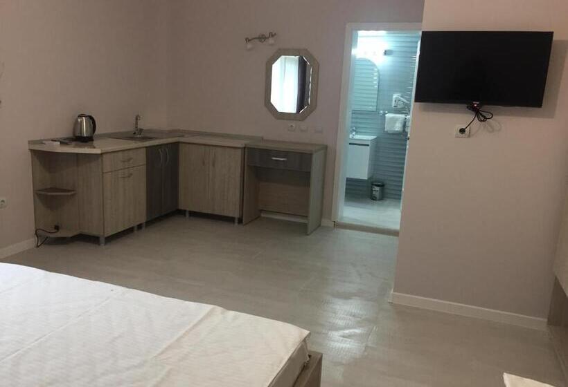 اتاق استاندارد سه نفره, Casa Meyra
