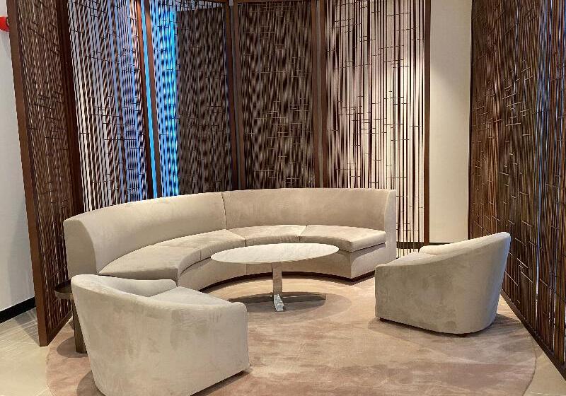 Quarto Executivo Vista Mar, Novotel Dubai Gold District