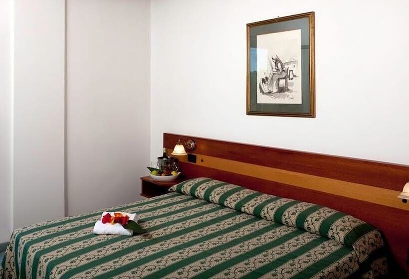 اتاق استاندارد سه نفره, Horse Country Resort Congress & Spa   Hotel Ribot
