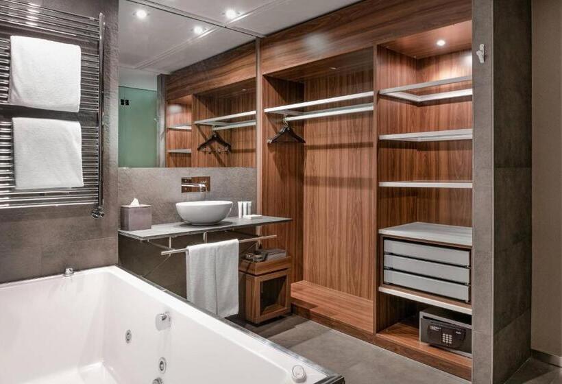 غرفة عائلية, Ac Baqueira Ski Resort, Autograph Collection