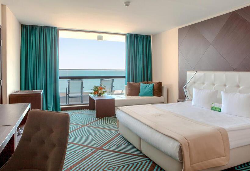 Номер Executive Вид на Море, International Hotel Casino & Tower Suites