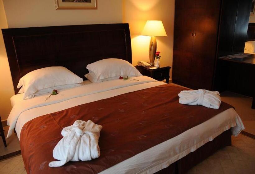 Family Suite, Clifton International