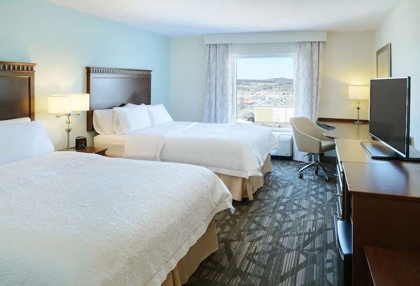 Номер Стандарт, Hampton Inn & Suites Saint John