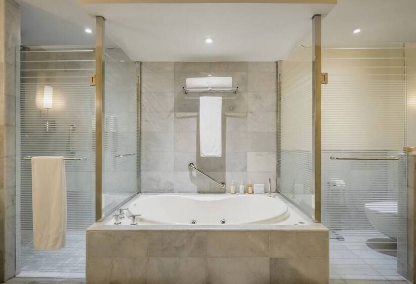 סוויטה נוף לים, JOIA Rose Hall by Iberostar