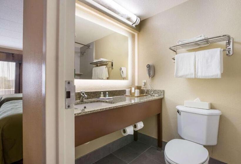 Номер Стандарт, Quality Inn Near Princeton