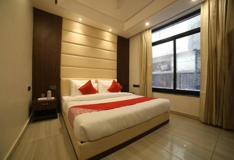 标准间, Status Inn
