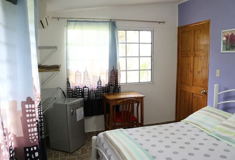 정원 전망 4인용 스탠다드 룸, Bed And Breakfast Little Italy