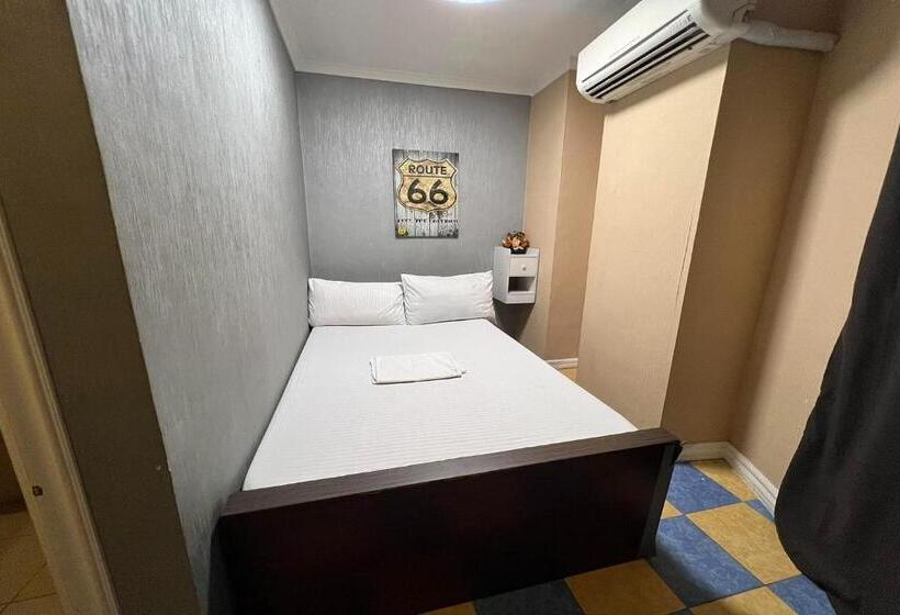 Номер Стандарт, Remedios Hotel Manila City Center