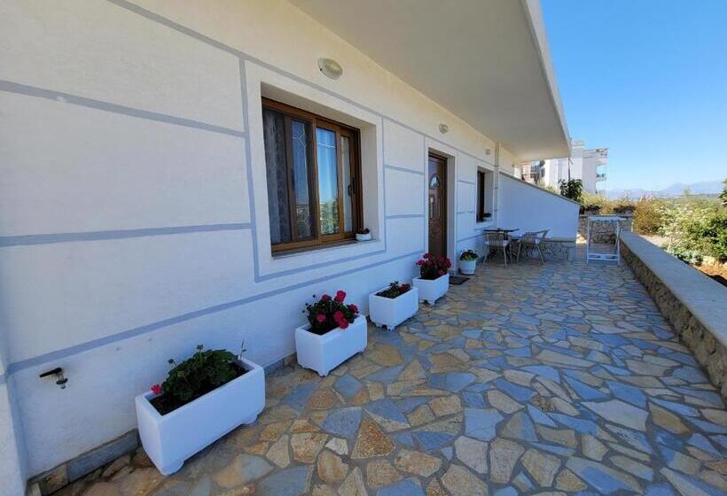 خانه 1 خوابه, Guesthouse Redilka