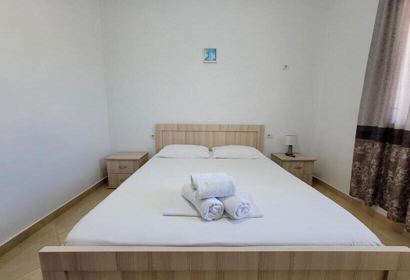 اتاق خانوادگی, Guesthouse Redilka