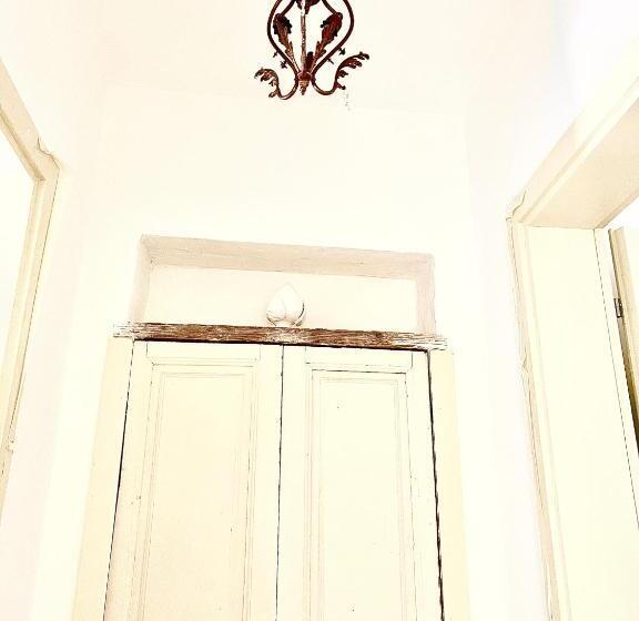 Quarto Estandar com Sacada, Mareulivi