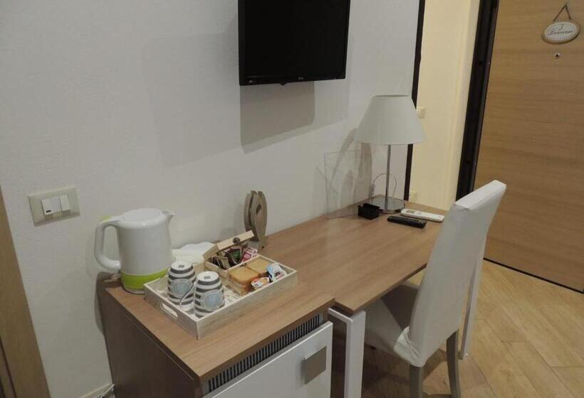Quarto Deluxe, Nada Mas