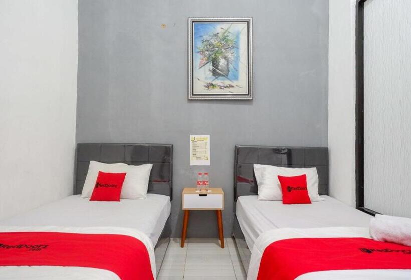 Номер Стандарт, Reddoorz Syariah Near Alun Alun Kajen