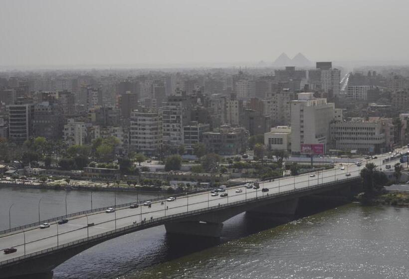 اتاق لوکس با بالکن و چشم‌انداز دریا, Nile View Inn