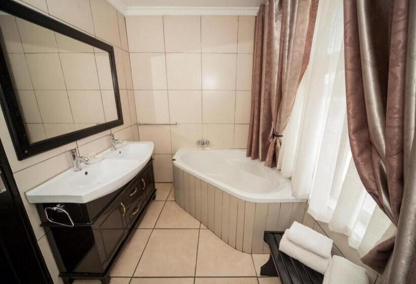 חדר דחוקס עם מיטת קינג, Silverton Travel Lodge
