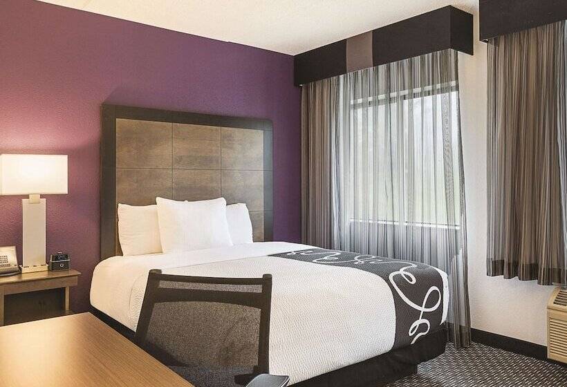 스탠다드 룸 더블 침대, La Quinta By Wyndham Baltimore Bwi Airport
