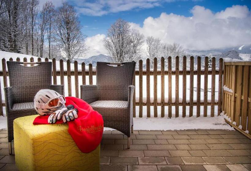 سوییت جونیور با بالکن, Der Burgfellnerhof   Adults Only