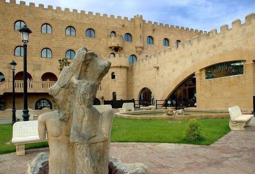 Четырехместный Номер Стандарт, Castillo Bonavía