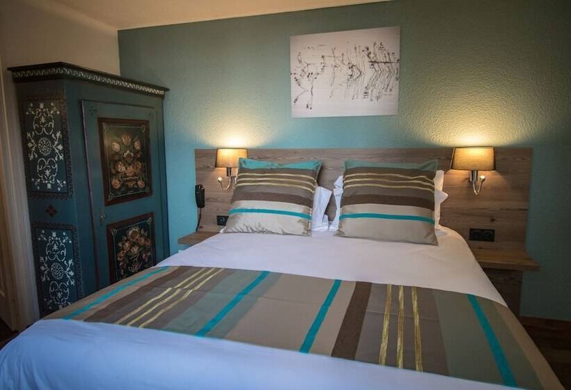 Номер Комфорт, Hôtel De La Couronne