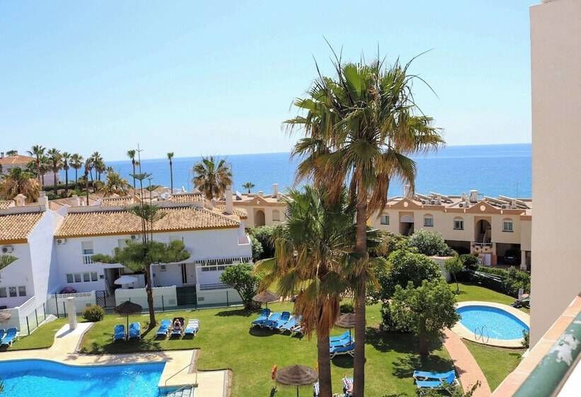 آپارتمان ممتاز دوخوابه رو به دریا, Ramada Hotel & Suites By Wyndham Costa Del Sol